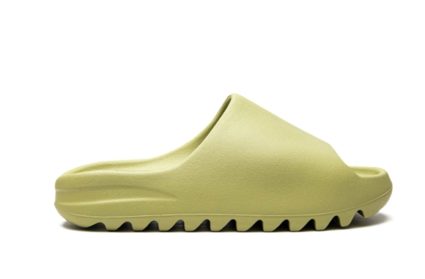 YEEZY Slide 